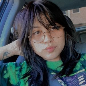 Meet your Posher, April